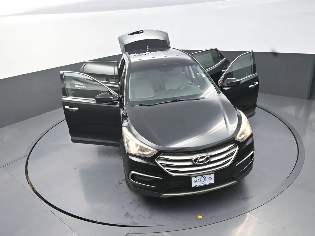 Used 2017 Black Hyundai 2.4 Base image 30