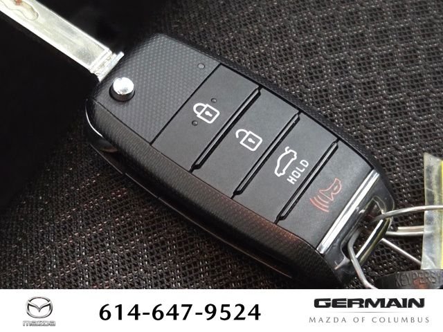 Used 2016 Silver Kia LX image 34