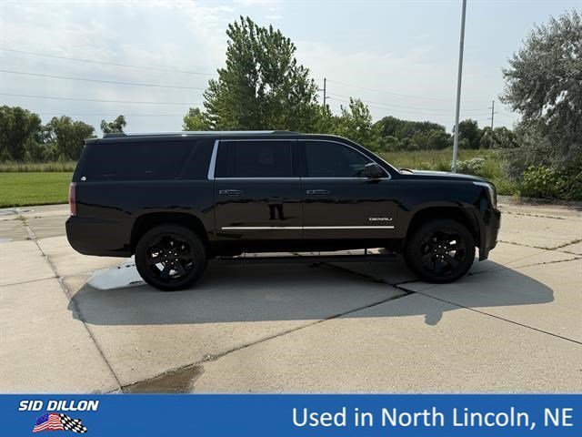Used 2016 Onyx Black GMC Denali image 3