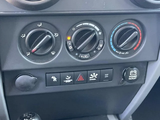 Used 2008 Silver Jeep X image 24