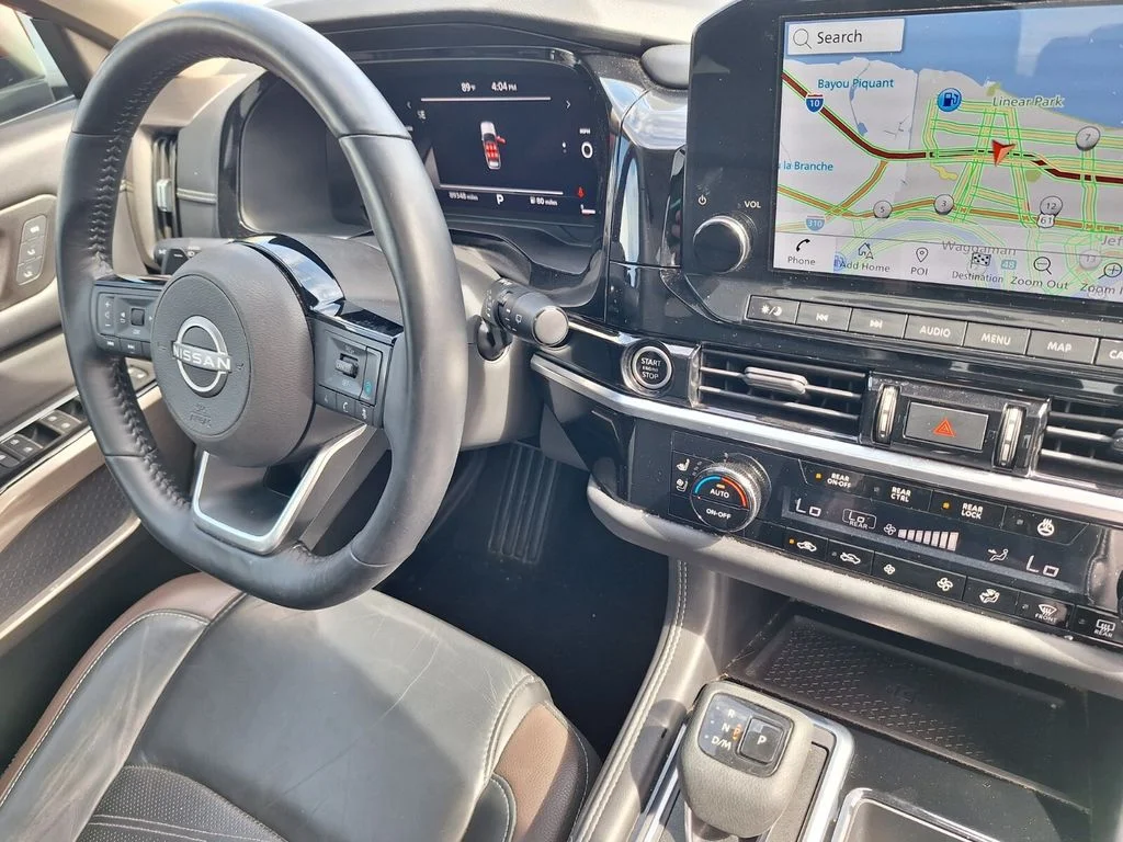 Used 2023 Red Nissan Platinum image 34