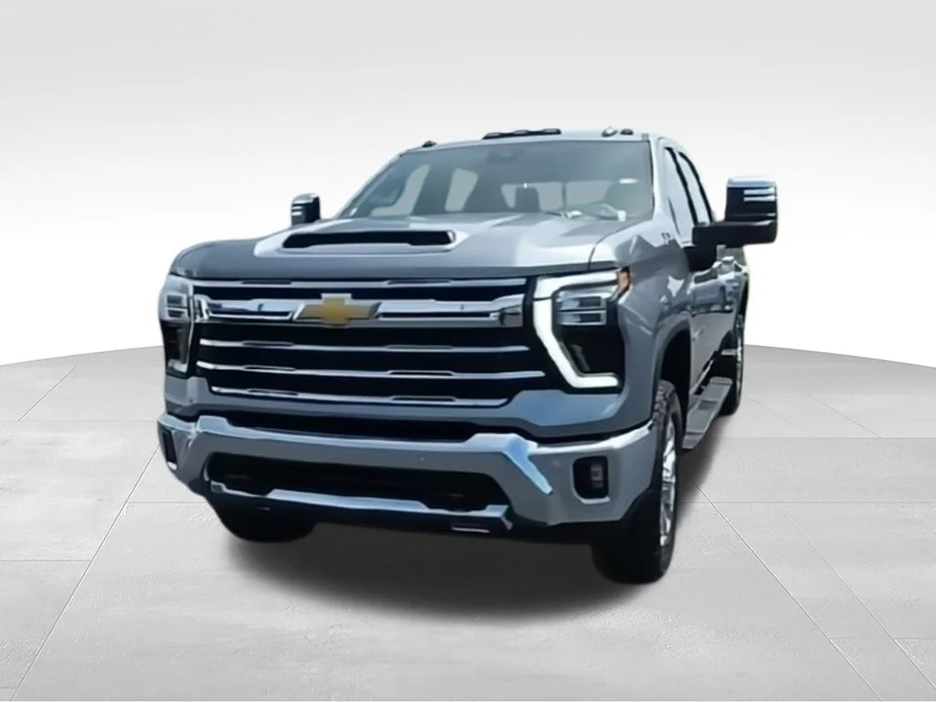 Used 2025 Gray Chevrolet LTZ image 3