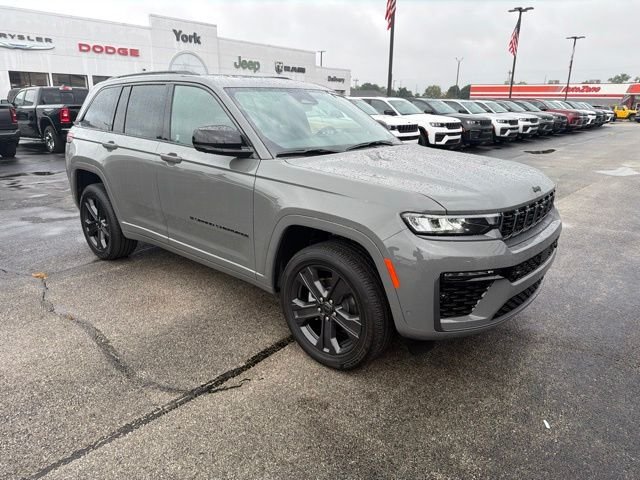 New 2027 Sting-Gray Clearcoat Jeep Limited Reserve image 9