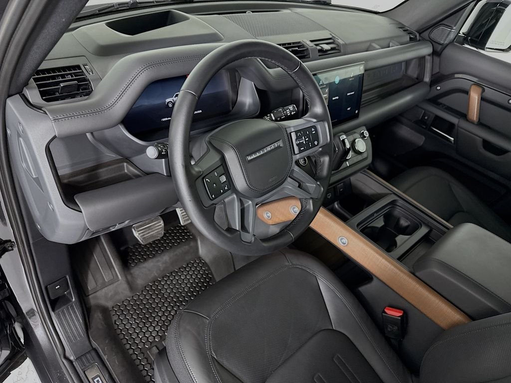 Used 2024 Carpathian Grey Premium Metallic Land Rover X image 9