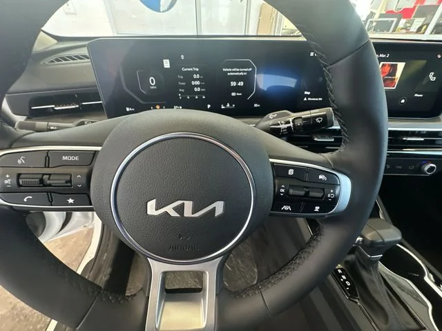 2026 Kia K5 EX - Photo 12