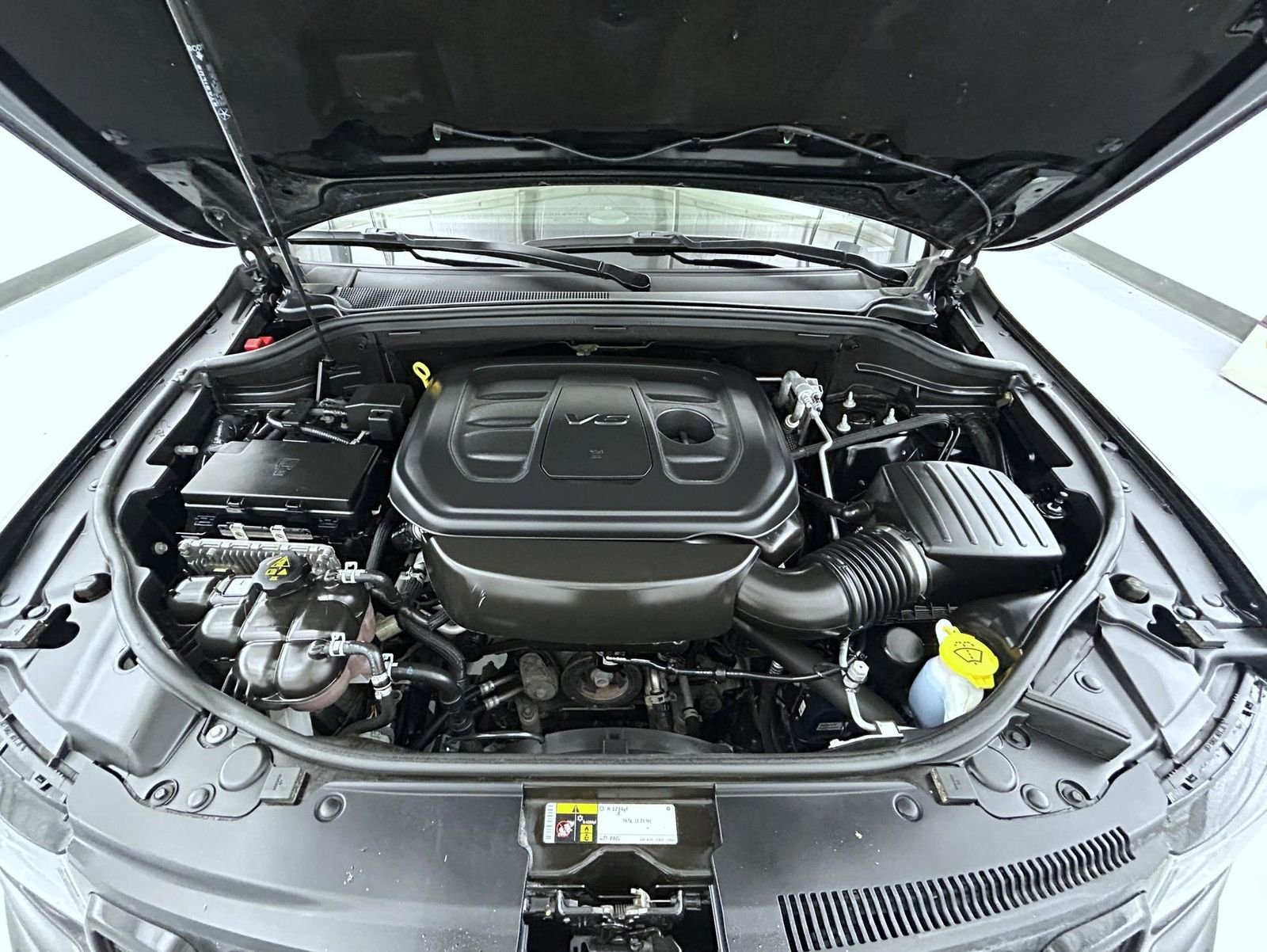 Used 2020 Black Jeep Altitude image 24
