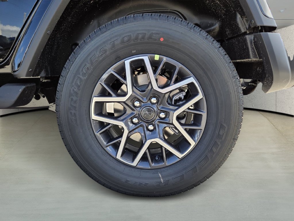 New 2026 Black Clear-Coat Exterior Paint Jeep Sahara image 7