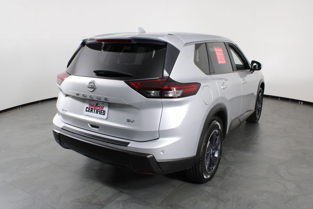 2024 Nissan Rogue SV - Photo 15