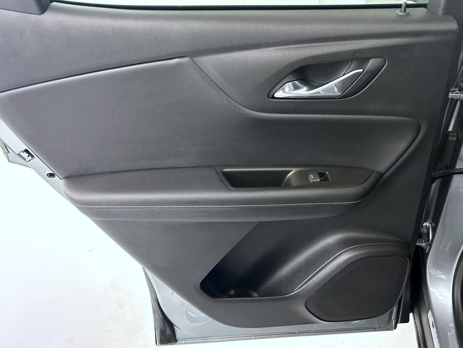 Used 2025 Gray Chevrolet LT image 20