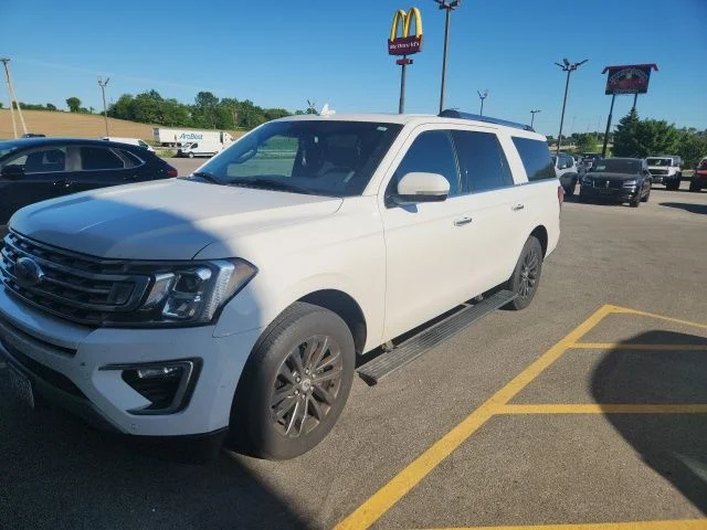 2019 Ford Expedition Limited's photo