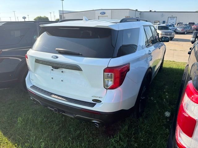 Used 2022 White Ford XLT image 5