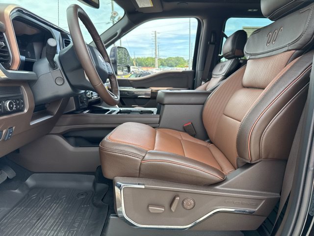 New 2026 Agate Black Metallic Ford King Ranch image 22