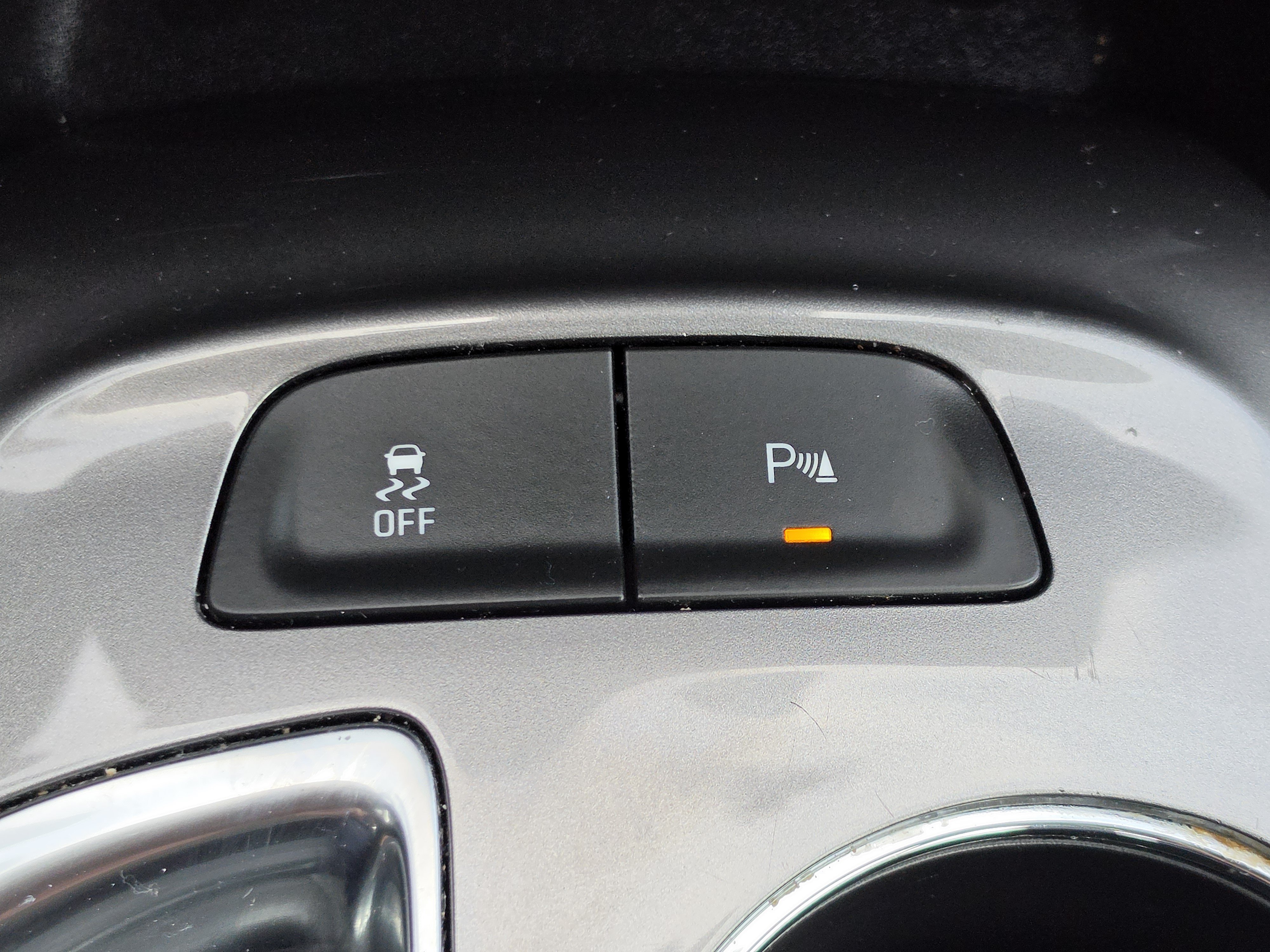 Used 2024 Summit White Chevrolet LT image 26