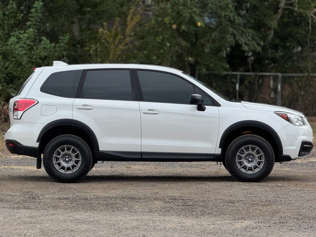 Used 2017 Crystal White Pearl Subaru 2.5i image 7