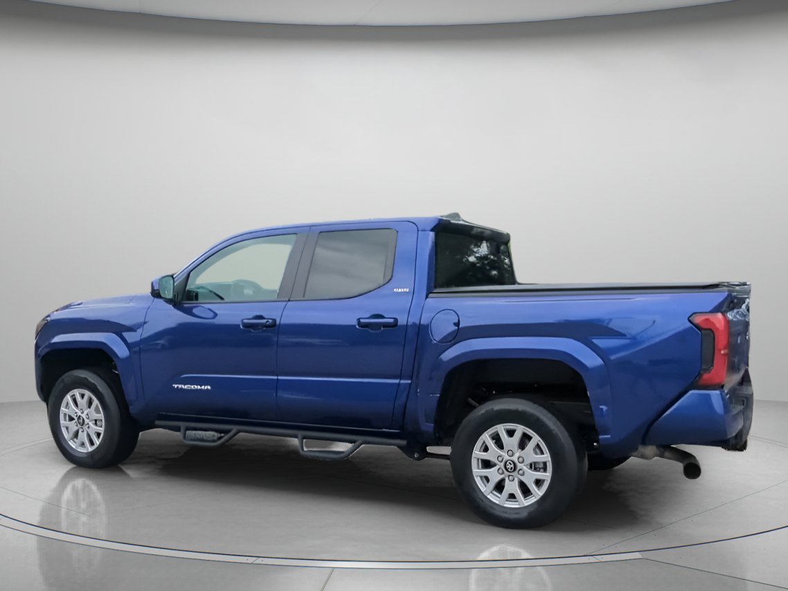 Used 2025 Blue Crush Metallic Toyota SR5 Crew Cab Pickup image 15