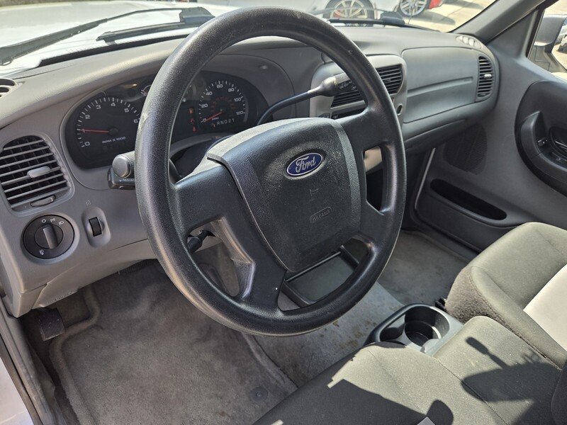 Used 2011 Oxford White FORD 4WD 4DR SUPERCAB 126" XLT image 12