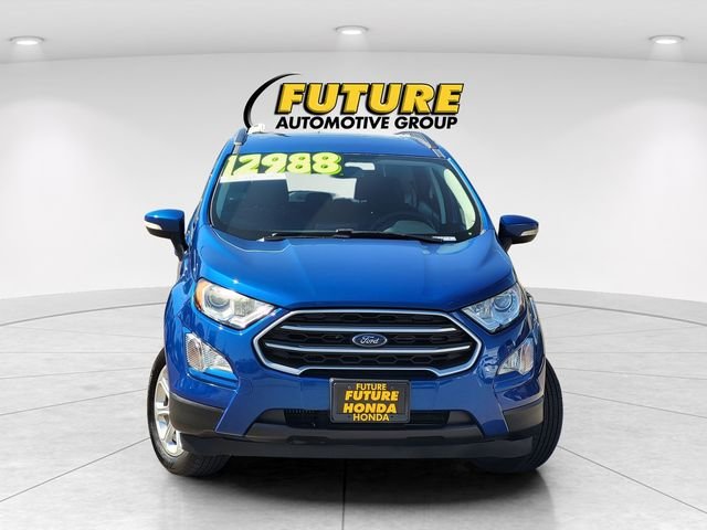 Used 2018 Blue Ford SE image 2
