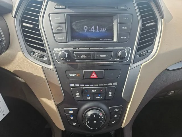 Used 2018 Blue Hyundai 2.4L image 18