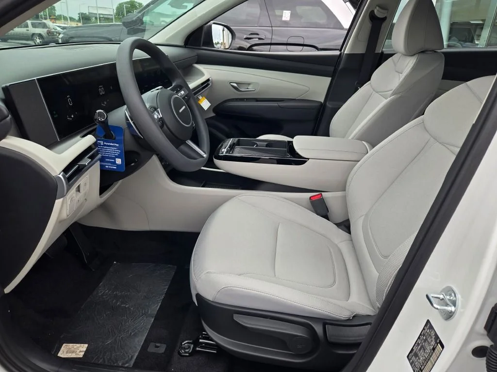 New 2026 White Pearl Hyundai Blue SE image 19