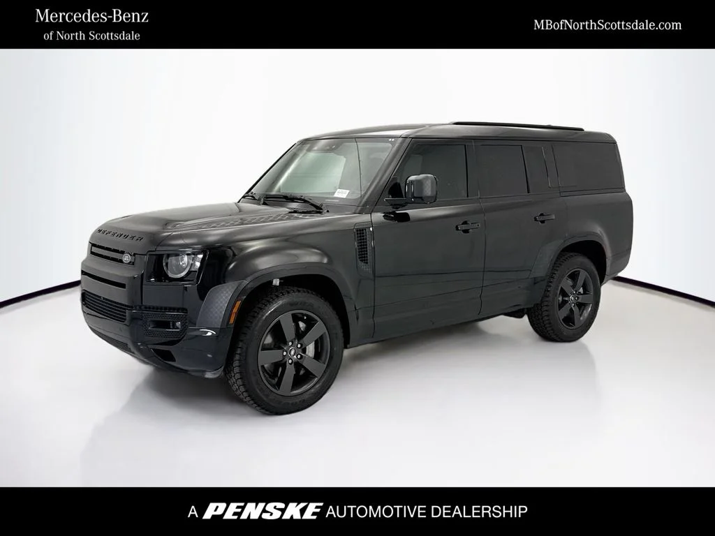 2025 Land Rover Defender 130 X-Dynamic SE P400's photo
