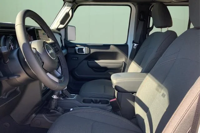 2025 Jeep Wrangler 4-Door Sport S - Photo 20