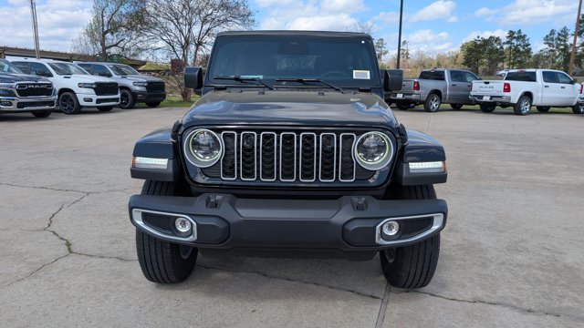 New 2026 Black Clear-Coat Exterior Paint Jeep Sahara image 8
