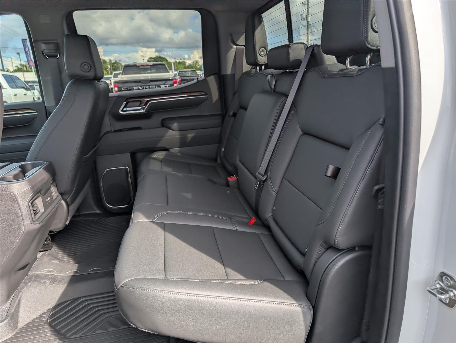 New 2026 Summit White Chevrolet LT Trail Boss image 31