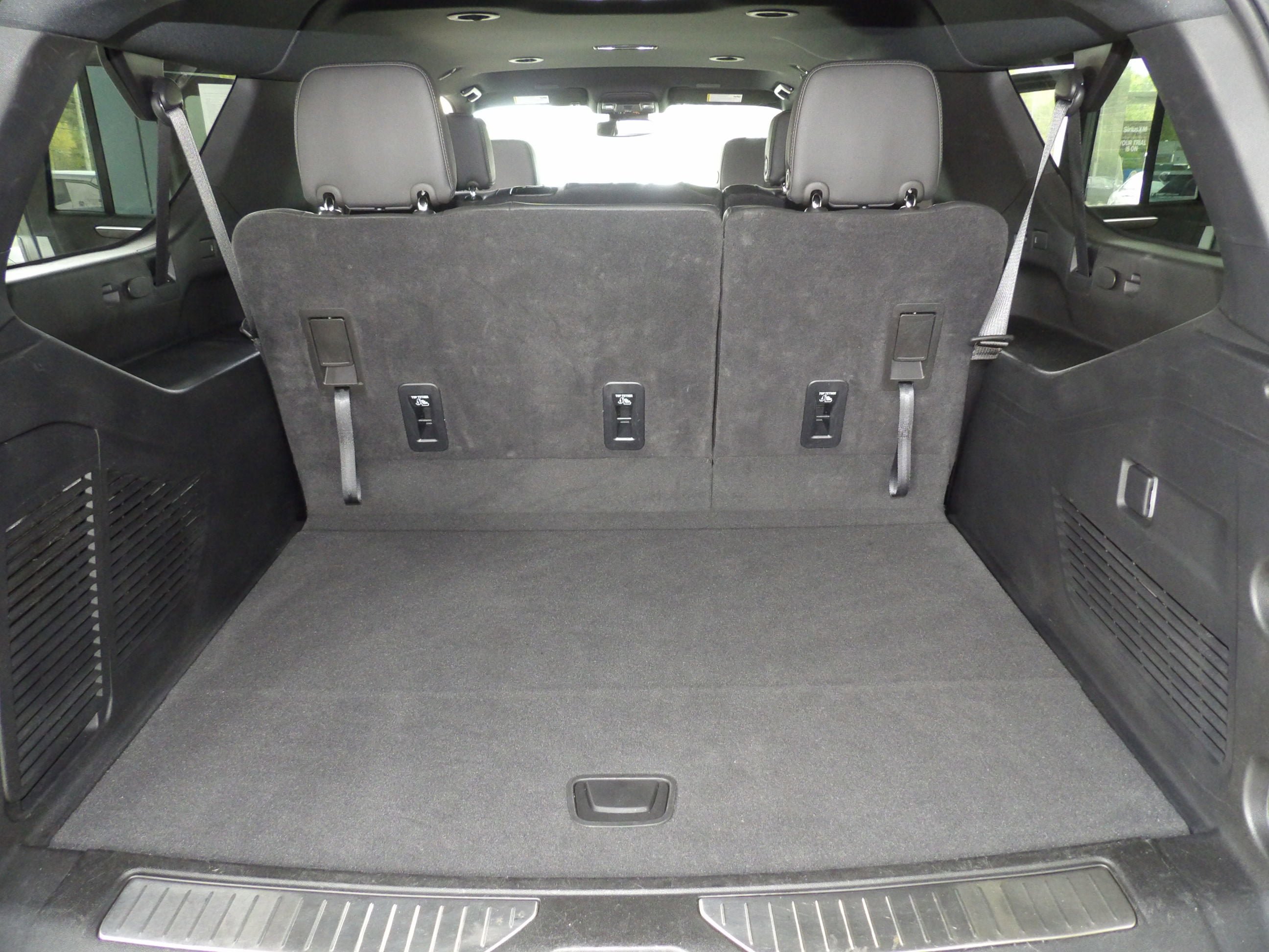 2025 Chevrolet Suburban Z71 - Photo 22