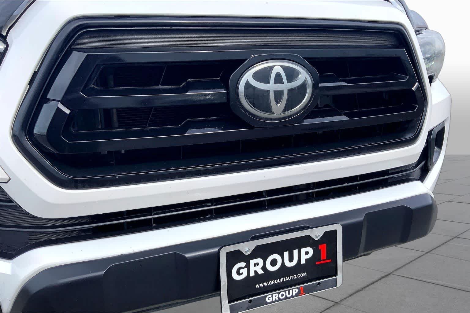 Used 2021 Super White Toyota SR image 29