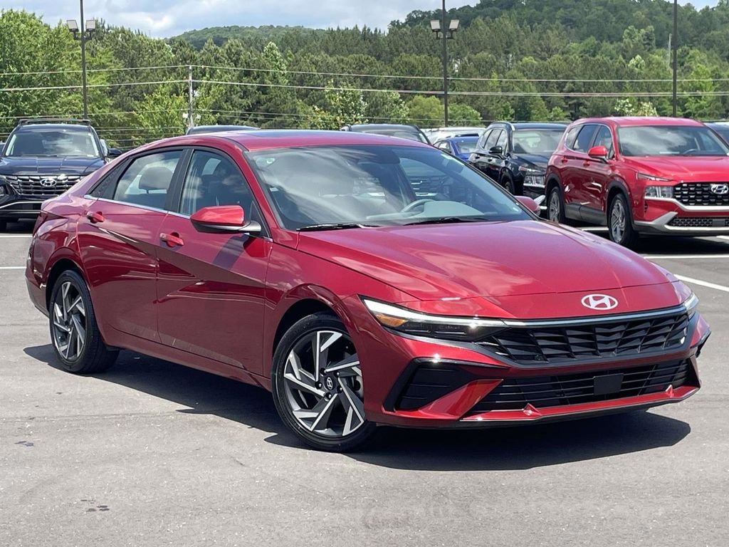 2025 Hyundai Elantra 2.0 SEL Convenience IVT's photo