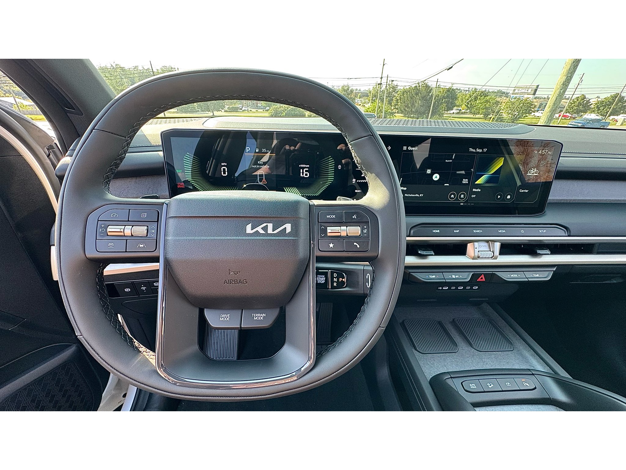 New 2027 Glacial White Pearl Kia EX image 10