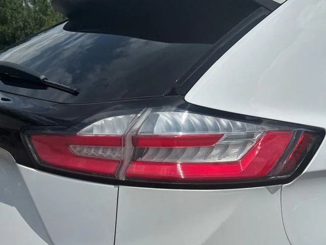 Used 2019 White Ford SEL image 13