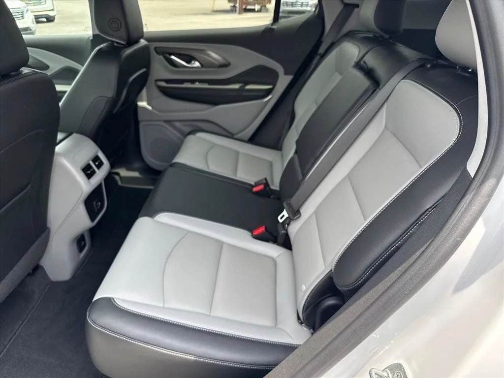 Used 2023 Summit White GMC SLT image 14