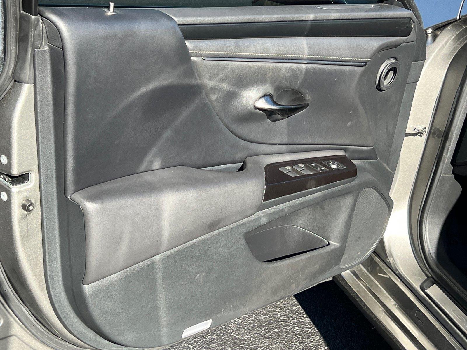 Used 2019 Atomic Silver Lexus ES 350 image 10