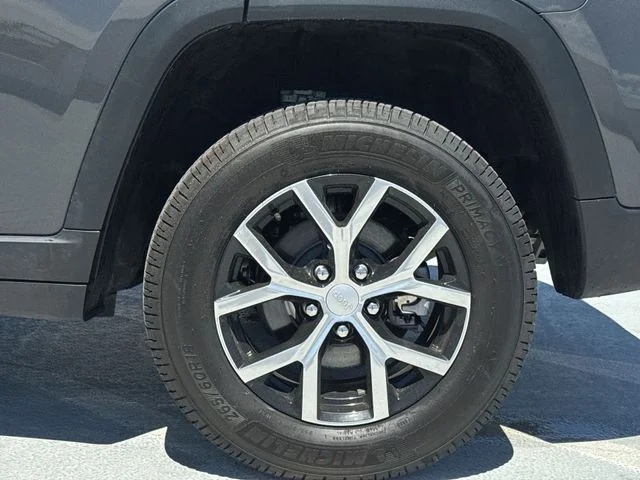 Used 2024 Gray Jeep Limited image 10