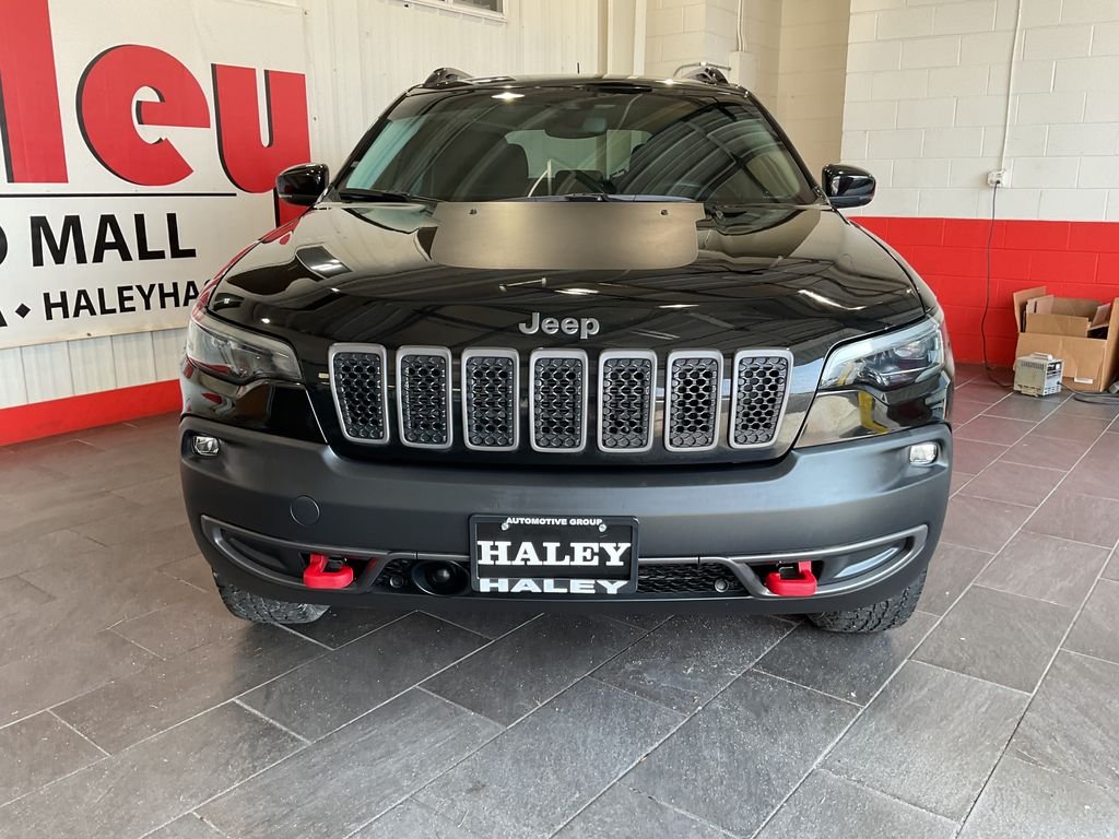 Used 2022 Black Jeep Trailhawk image 3