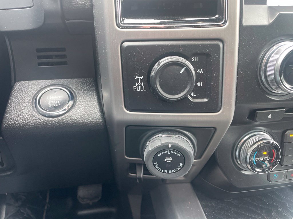 Used 2018 Blue Ford Platinum image 12