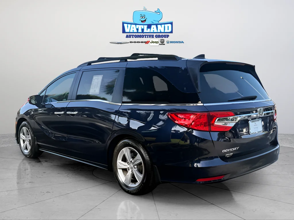 Certified Used 2020 Crystal Black Pearl Honda EX-L image 3
