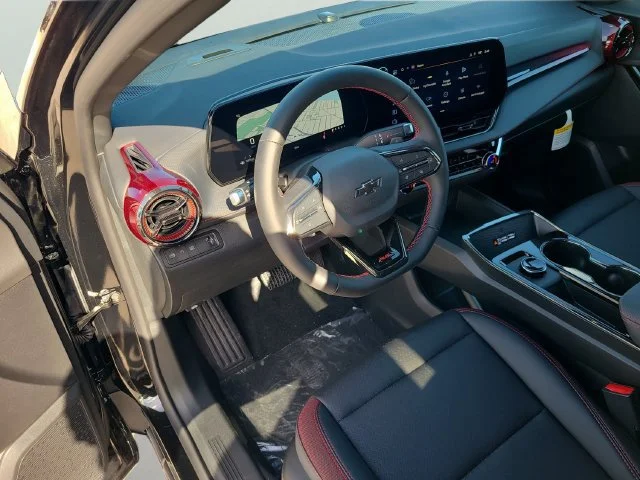 2027 Chevrolet Equinox RS - Photo 21