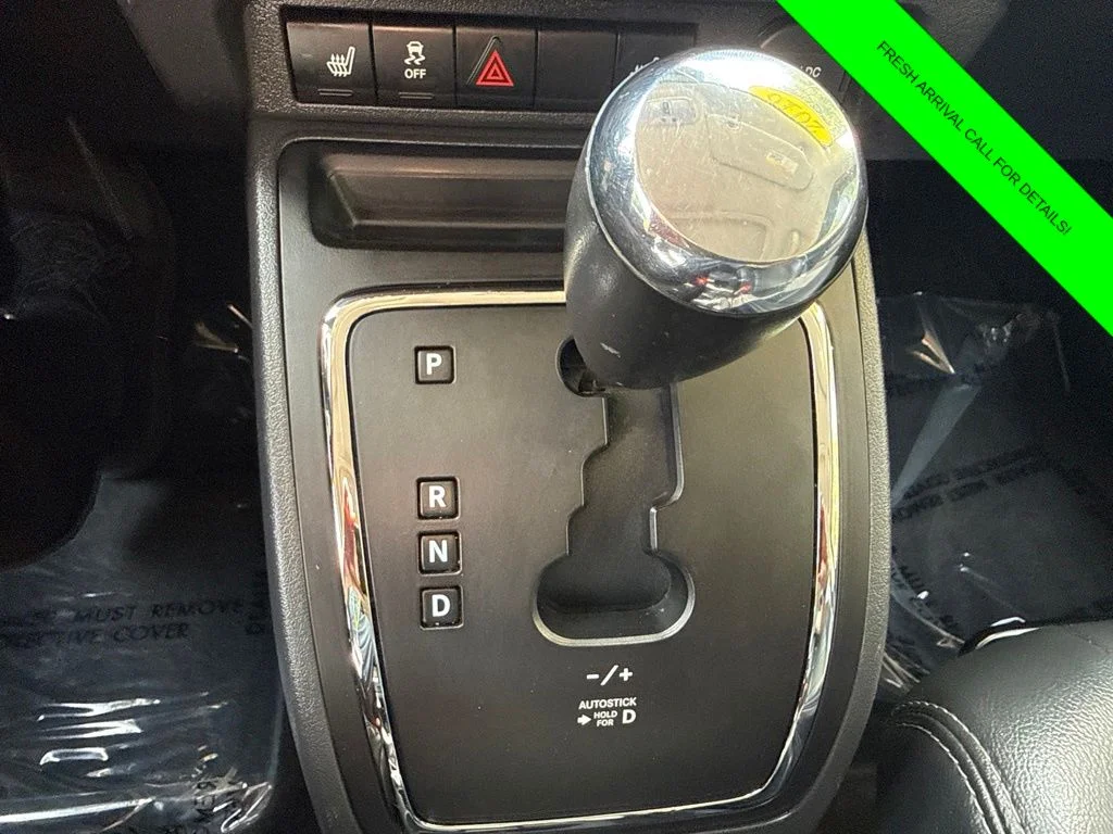 Used 2016 Crystal Metallic Jeep Latitude image 29