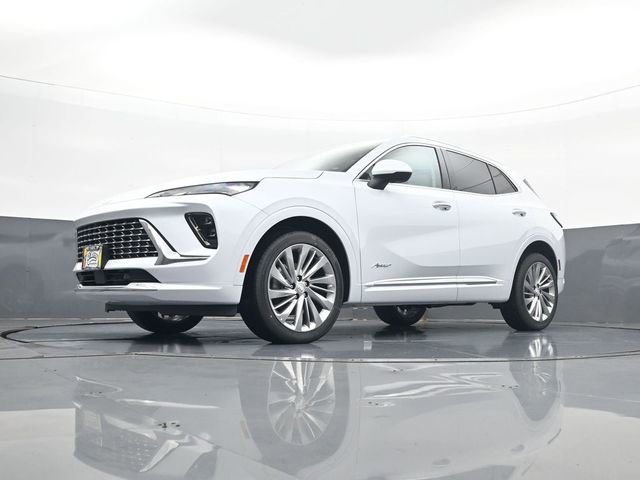 New 2026 Iridescent White Tricoat Buick Avenir image 21
