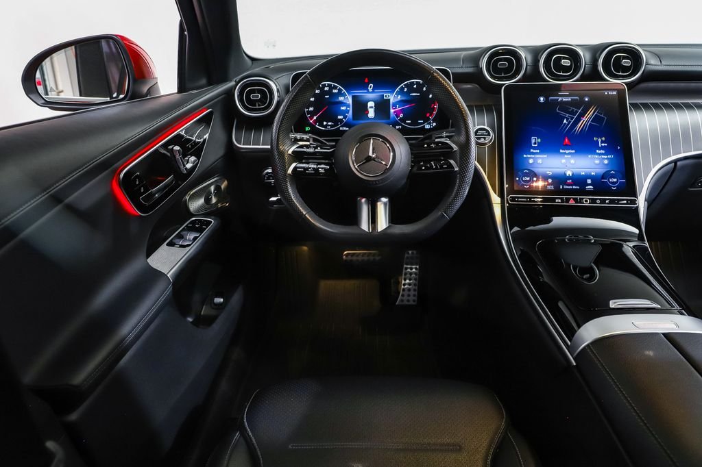 Certified Used 2023  Mercedes-Benz GLC 300 image 12