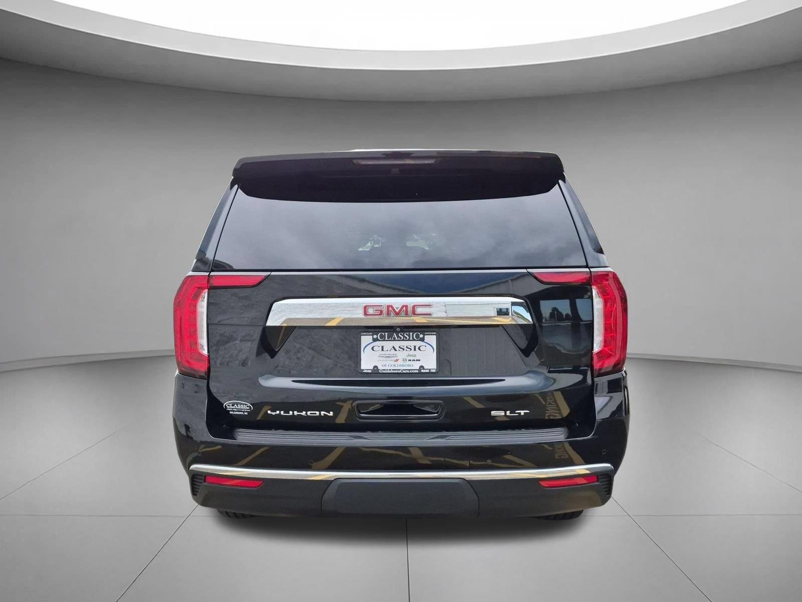 Used 2023 Onyx Black GMC SLT image 4