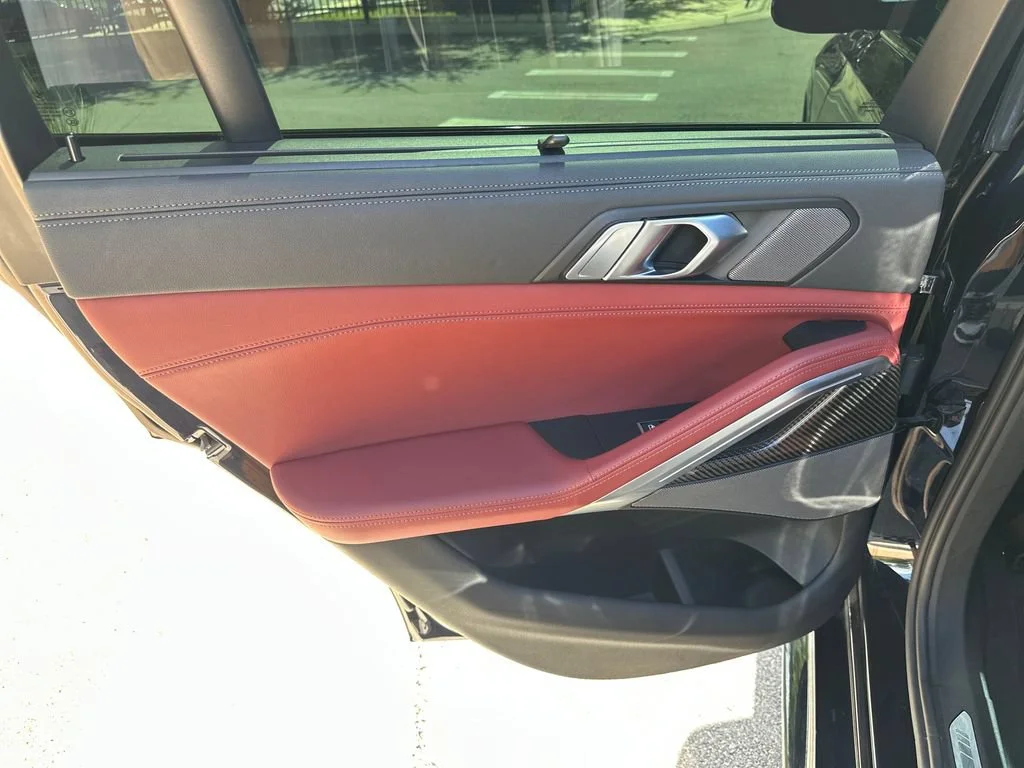 Used 2022  BMW M50i image 36