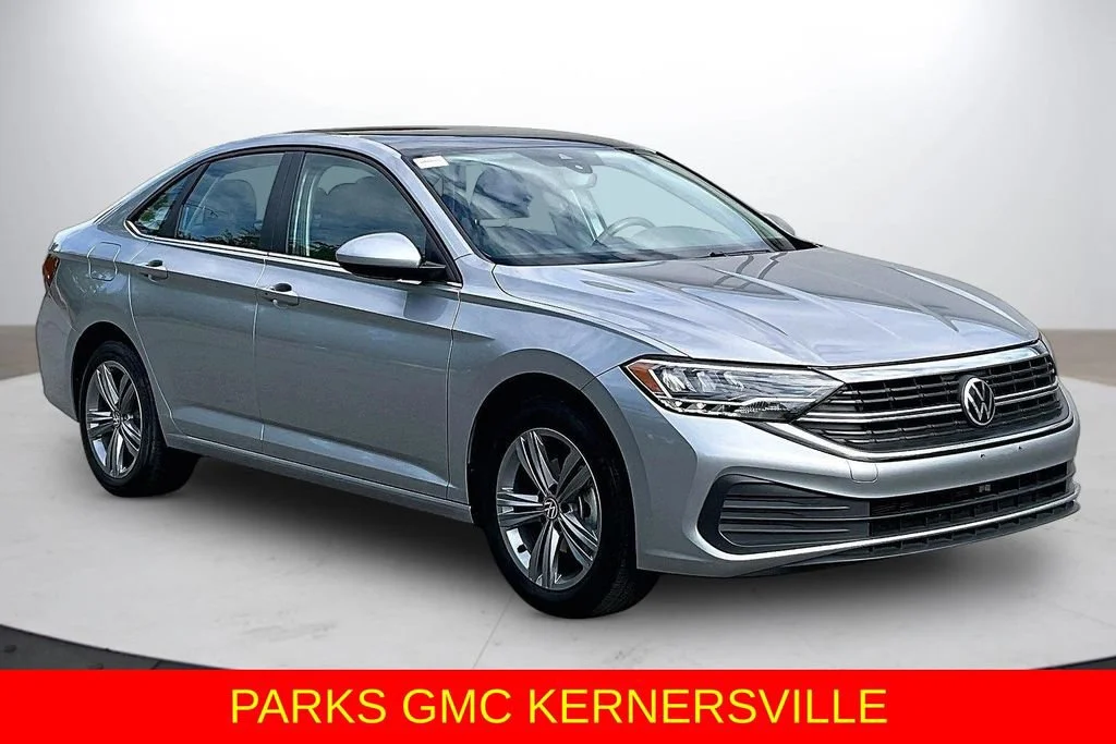 Used 2024 Silver Volkswagen 1.5T SE image 2