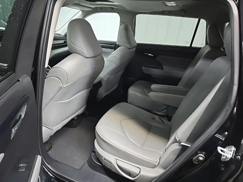 Used 2024 Black Toyota XLE image 31