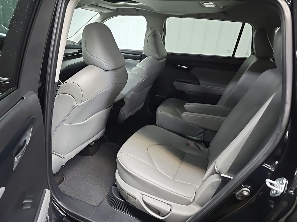 Used 2024 Black Toyota XLE image 31