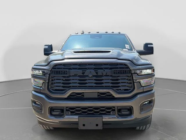 New 2026 Granite Crystal Metallic Clear-Coat Exterior Paint RAM  image 9