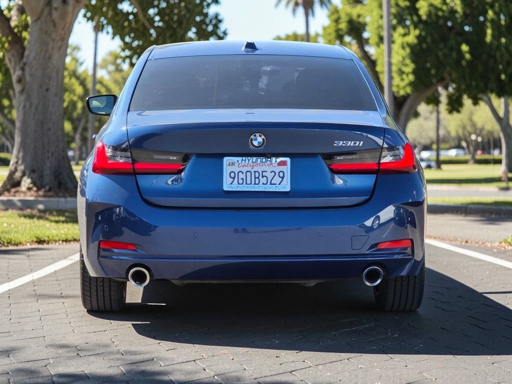 2023 BMW 3 Series 330i - Photo 6