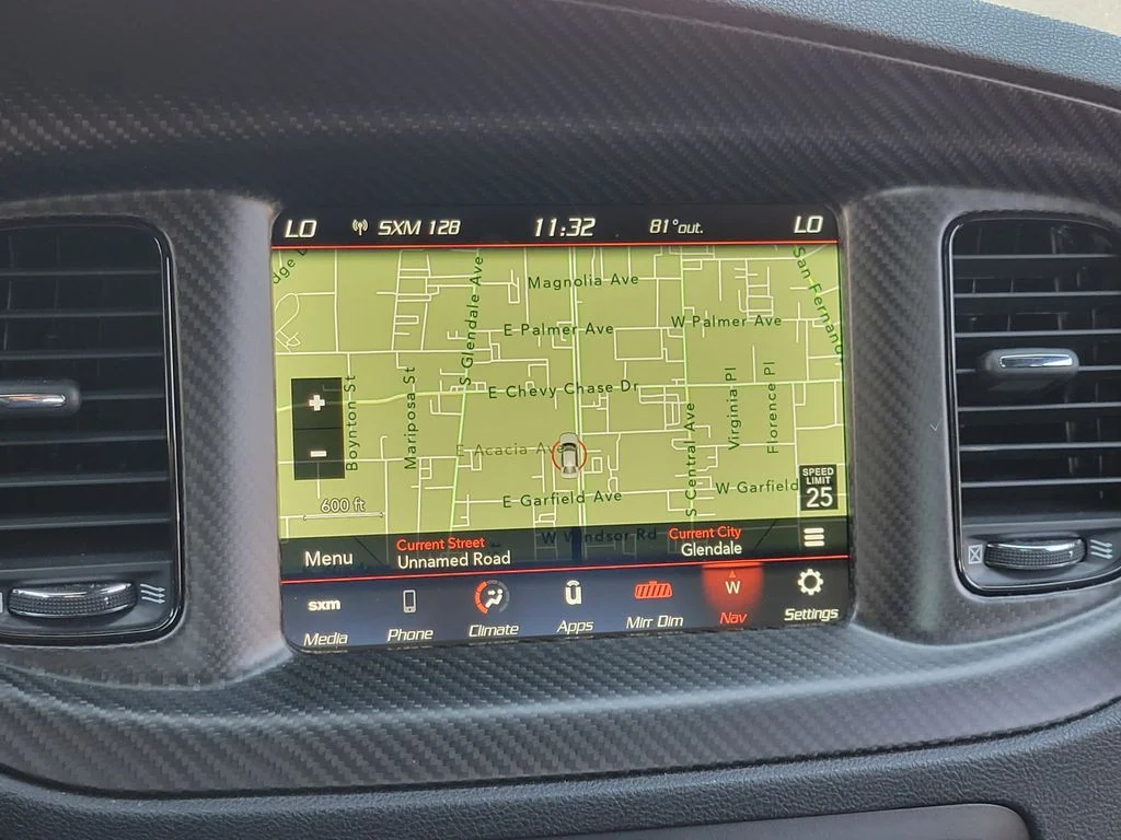 Used 2023 Gray Dodge SXT image 11